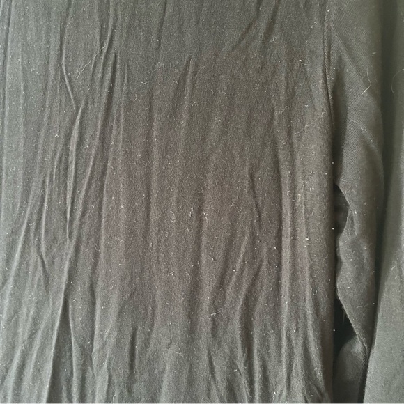 Cleo Black Long Sleeve Lightweight Turtleneck Top M Soft Stretch Rayon Blend - Picture 6 of 10